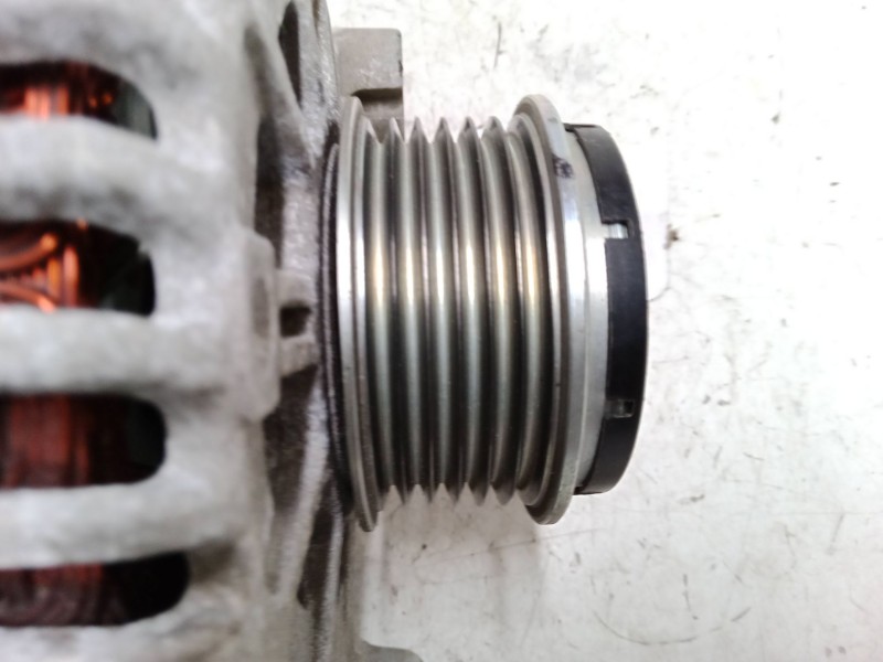 Recambio de alternador para kia rio iv (yb, sc, fb) 1.0 t-gdi 100 referencia OEM IAM 3730004950  