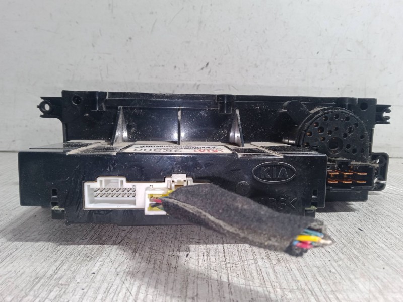 Recambio de mando climatizador para kia sorento i (jc) 2.5 crdi referencia OEM IAM    Recambio de mando climatizador para kia sorento i (jc) 2.5 crdi referencia OEM IAM