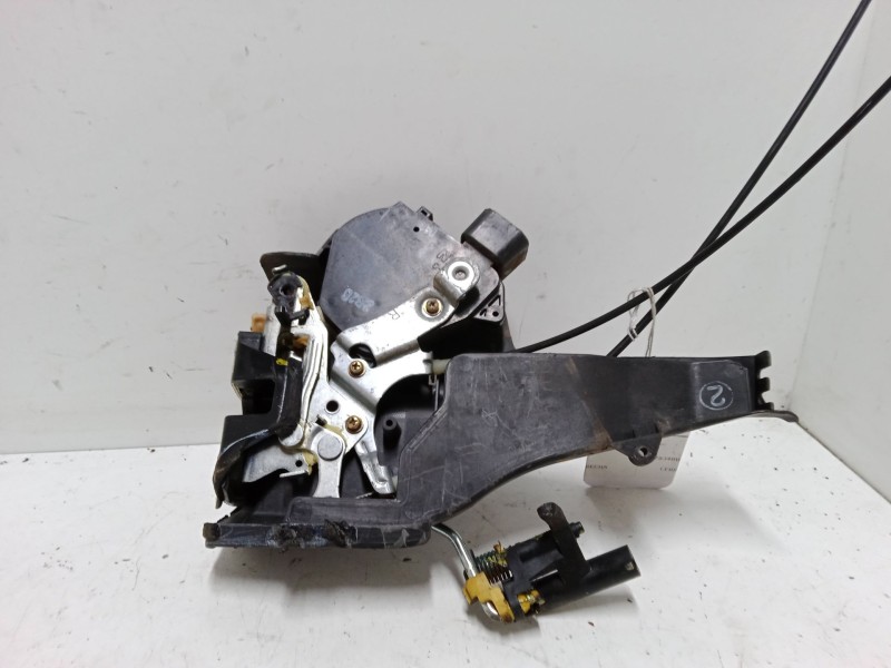 Recambio de cerradura puerta trasera derecha para toyota rav 4 ii (_a2_) 1.8 (zca25_, zca26_) referencia OEM IAM    Recambio de cerradura puerta trasera derecha para toyota rav 4 ii (_a2_) 1.8 (zca25_, zca26_) referencia OEM IAM