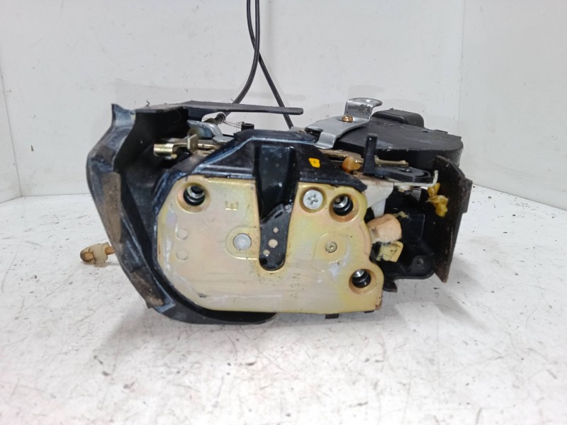 Recambio de cerradura puerta trasera izquierda para toyota rav 4 ii (_a2_) 1.8 (zca25_, zca26_) referencia OEM IAM    Recambio de cerradura puerta trasera izquierda para toyota rav 4 ii (_a2_) 1.8 (zca25_, zca26_) referencia OEM IAM