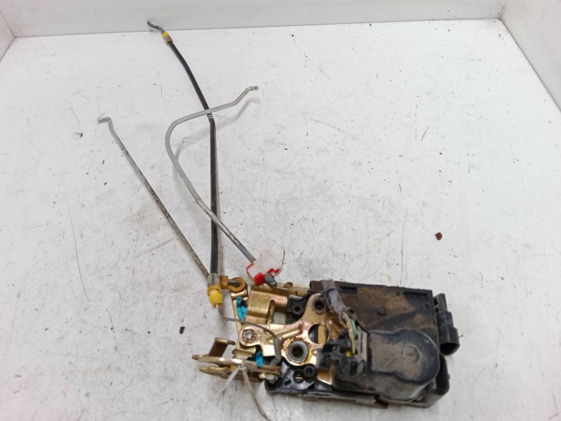 Recambio de cerradura puerta delantera derecha para ssangyong rexton / rexton ii (gab_) 2.7 xdi referencia OEM IAM    Recambio de cerradura puerta delantera derecha para ssangyong rexton / rexton ii (gab_) 2.7 xdi referencia OEM IAM