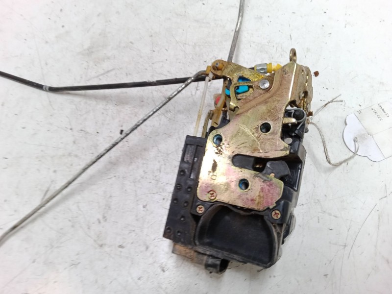 Recambio de cerradura puerta delantera derecha para ssangyong rexton / rexton ii (gab_) 2.7 xdi referencia OEM IAM    Recambio de cerradura puerta delantera derecha para ssangyong rexton / rexton ii (gab_) 2.7 xdi referencia OEM IAM