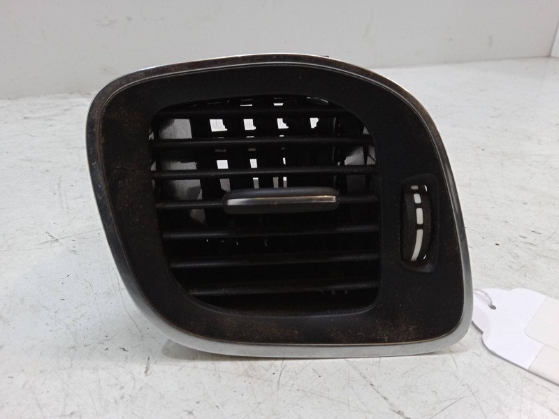 Recambio de aireador izquierdo para volvo v40 hatchback (525) d2 referencia OEM IAM   