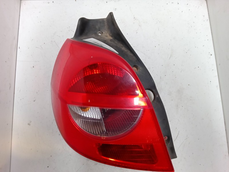 Recambio de piloto trasero izquierdo para renault clio iii (br0/1, cr0/1) 1.5 dci (c/br0g, c/br1g) referencia OEM IAM    Recambio de piloto trasero izquierdo para renault clio iii (br0/1, cr0/1) 1.5 dci (c/br0g, c/br1g) referencia OEM IAM