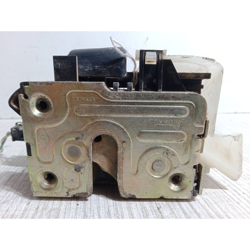 Recambio de cerradura puerta delantera izquierda para renault megane i (ba0/1_) 1.6 e (ba0f, ba0s) referencia OEM IAM   