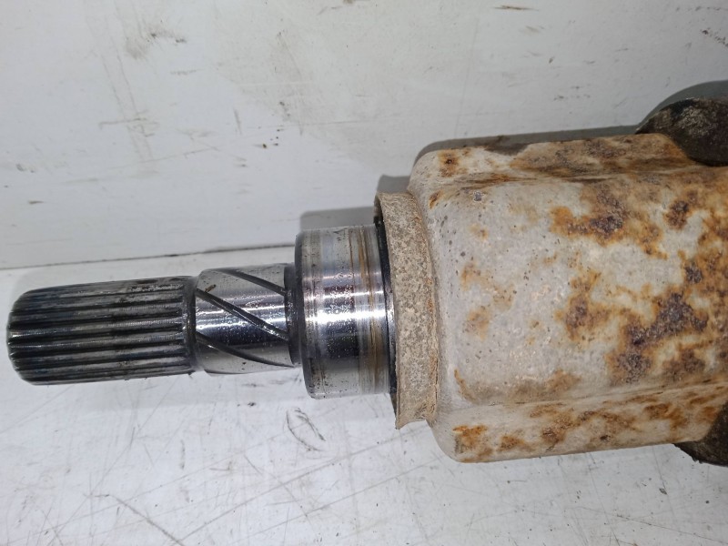 Recambio de transmision trasero derecho para renault kangoo (kc0/1_) 1.9 dci 4x4 referencia OEM IAM    Recambio de transmision trasero derecho para renault kangoo (kc0/1_) 1.9 dci 4x4 referencia OEM IAM