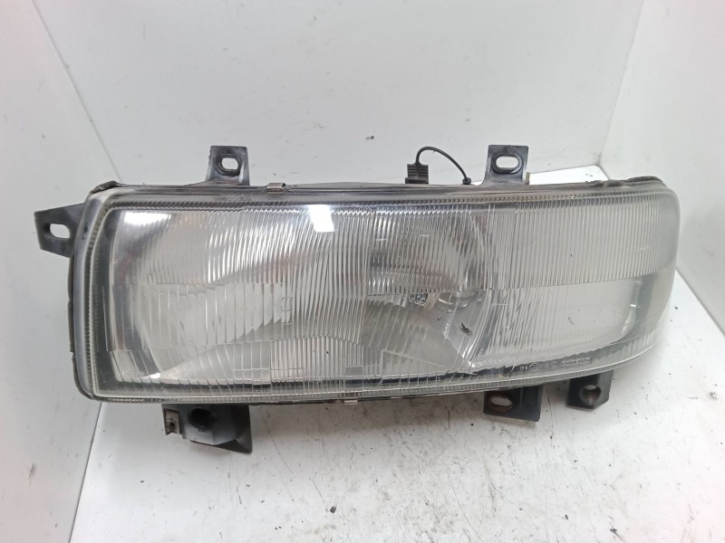 Recambio de faro izquierdo para renault 130 35 camion 3500kg caja abierta camion 3500kg caja abierta referencia OEM IAM    Recambio de faro izquierdo para renault 130 35 camion 3500kg caja abierta camion 3500kg caja abierta referencia OEM IAM