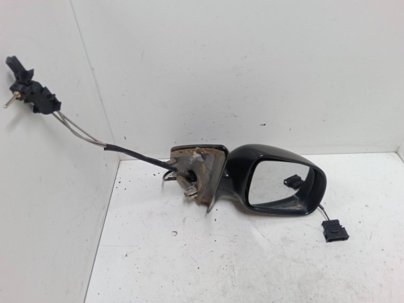 Recambio de retrovisor derecho para seat ibiza ii (6k1) 1.4 i referencia OEM IAM   