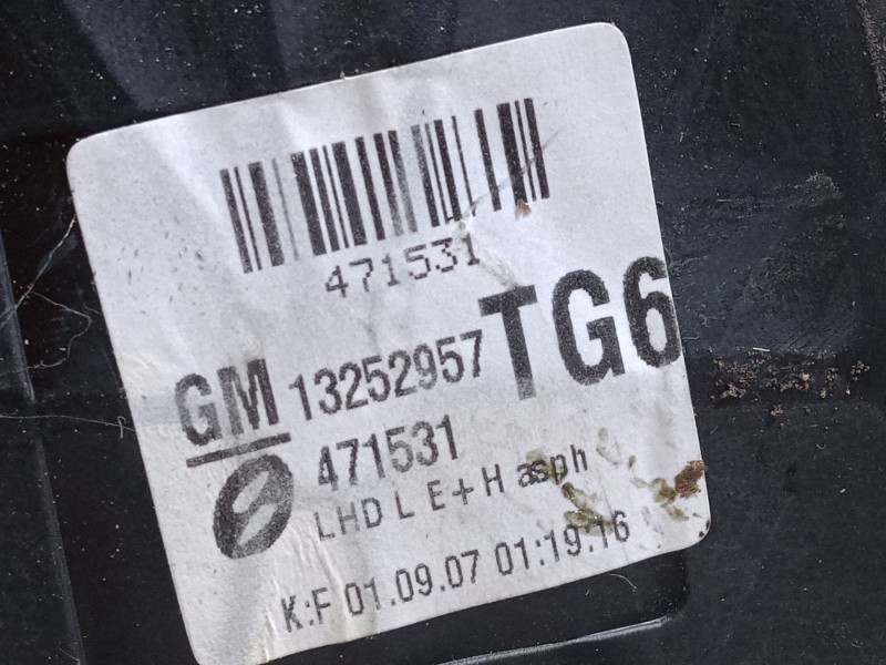 Recambio de retrovisor electrico izquierdo para opel zafira / zafira family b (a05) 1.9 cdti (m75) referencia OEM IAM 13252957   Recambio de retrovisor electrico izquierdo para opel zafira / zafira family b (a05) 1.9 cdti (m75) referencia OEM IAM 13252957