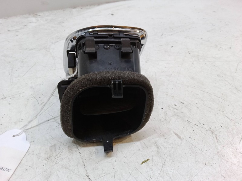Recambio de aireador izquierdo para volvo v40 hatchback (525) d2 referencia OEM IAM   