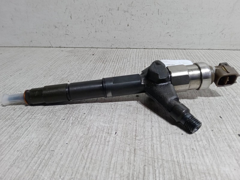 Recambio de inyector para nissan primera (p12) 2.2 di referencia OEM IAM 16600AU600  