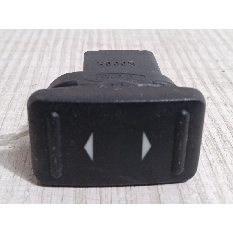 Recambio de mando elevalunas trasero derecho para ford focus c-max (dm2) 2.0 tdci referencia OEM IAM 03168700.3M5T14529AA  