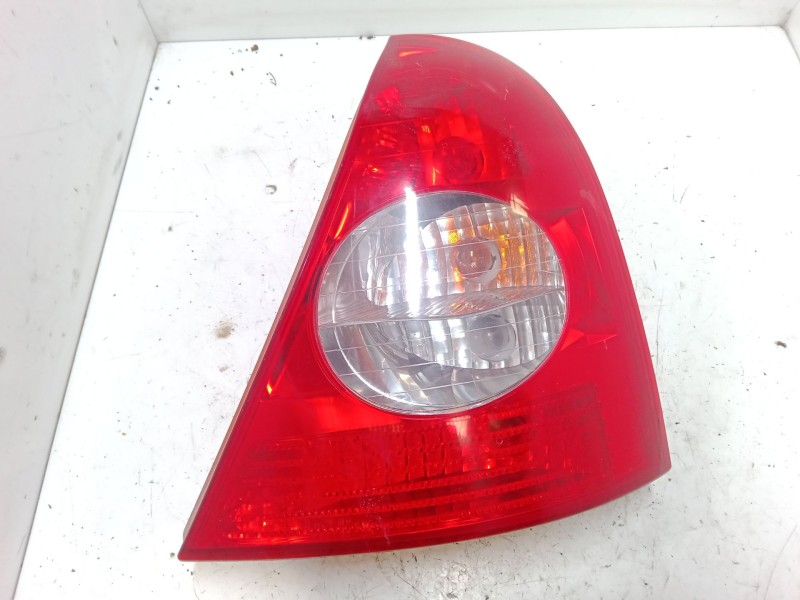 Recambio de piloto trasero derecho para renault clio ii (bb_, cb_) 1.2 (bb0a, bb0f, bb10, bb1k, bb28, bb2d, bb2h, cb0a,... refer Recambio de piloto trasero derecho para renault clio ii (bb_, cb_) 1.2 (bb0a, bb0f, bb10, bb1k, bb28, bb2d, bb2h, cb0a,... refer