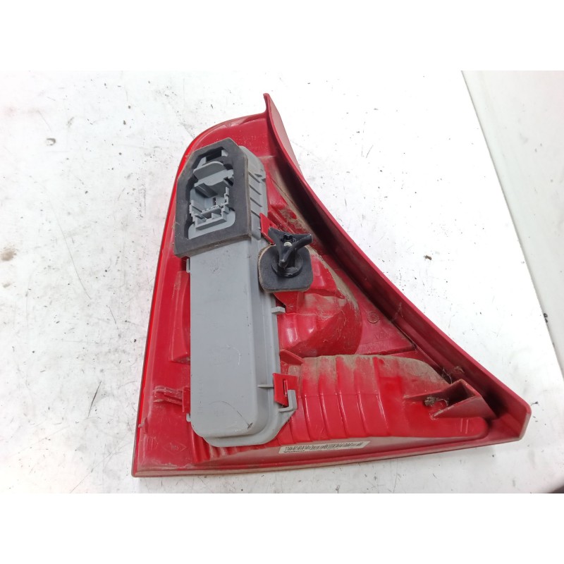 Recambio de piloto trasero derecho para renault clio ii (bb_, cb_) 1.2 (bb0a, bb0f, bb10, bb1k, bb28, bb2d, bb2h, cb0a,... refer Recambio de piloto trasero derecho para renault clio ii (bb_, cb_) 1.2 (bb0a, bb0f, bb10, bb1k, bb28, bb2d, bb2h, cb0a,... refer