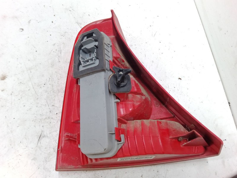 Recambio de piloto trasero derecho para renault clio ii (bb_, cb_) 1.2 (bb0a, bb0f, bb10, bb1k, bb28, bb2d, bb2h, cb0a,... refer Recambio de piloto trasero derecho para renault clio ii (bb_, cb_) 1.2 (bb0a, bb0f, bb10, bb1k, bb28, bb2d, bb2h, cb0a,... refer