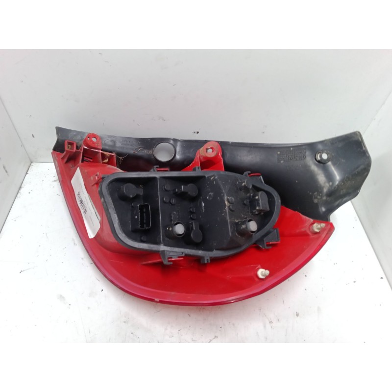 Recambio de piloto trasero izquierdo para renault clio iii (br0/1, cr0/1) 1.4 16v referencia OEM IAM   