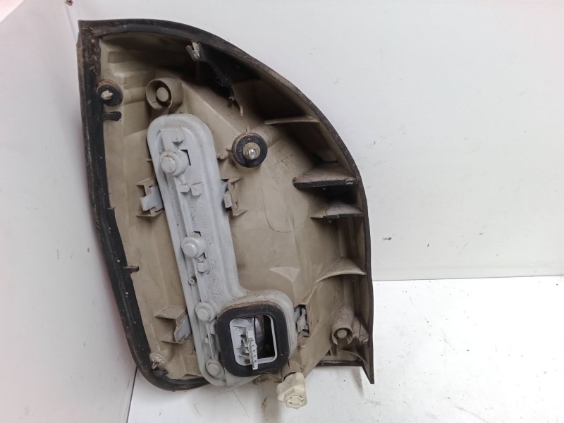 Recambio de piloto trasero derecho para opel zafira a monospace (t98) 2.0 dti 16v (f75) referencia OEM IAM   