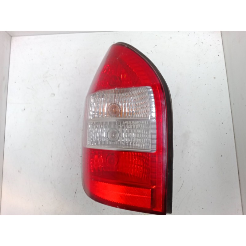 Recambio de piloto trasero izquierdo para opel zafira a monospace (t98) 2.0 dti 16v (f75) referencia OEM IAM   
