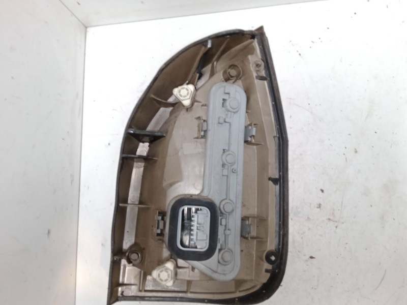 Recambio de piloto trasero izquierdo para opel zafira a monospace (t98) 2.0 dti 16v (f75) referencia OEM IAM    Recambio de piloto trasero izquierdo para opel zafira a monospace (t98) 2.0 dti 16v (f75) referencia OEM IAM