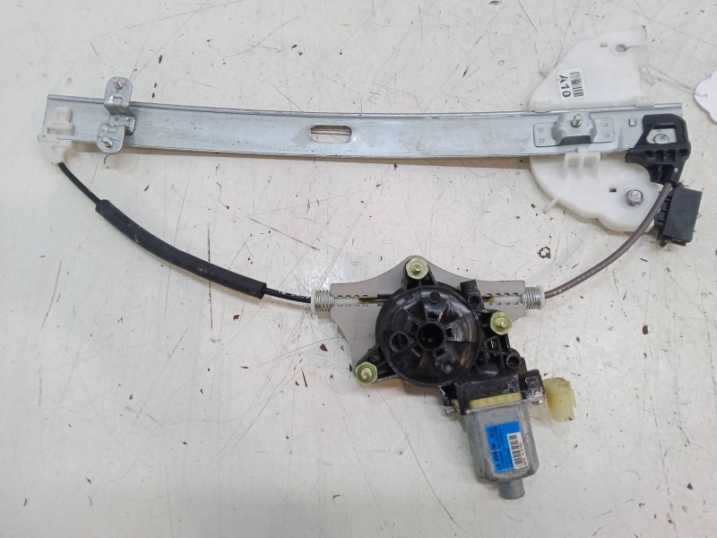 Recambio de elevalunas electrico trasero izquierdo para kia rio iv (yb, sc, fb) 1.0 t-gdi 100 referencia OEM IAM   