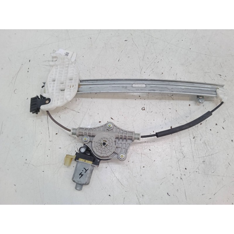Recambio de elevalunas electrico trasero izquierdo para kia rio iv (yb, sc, fb) 1.0 t-gdi 100 referencia OEM IAM   