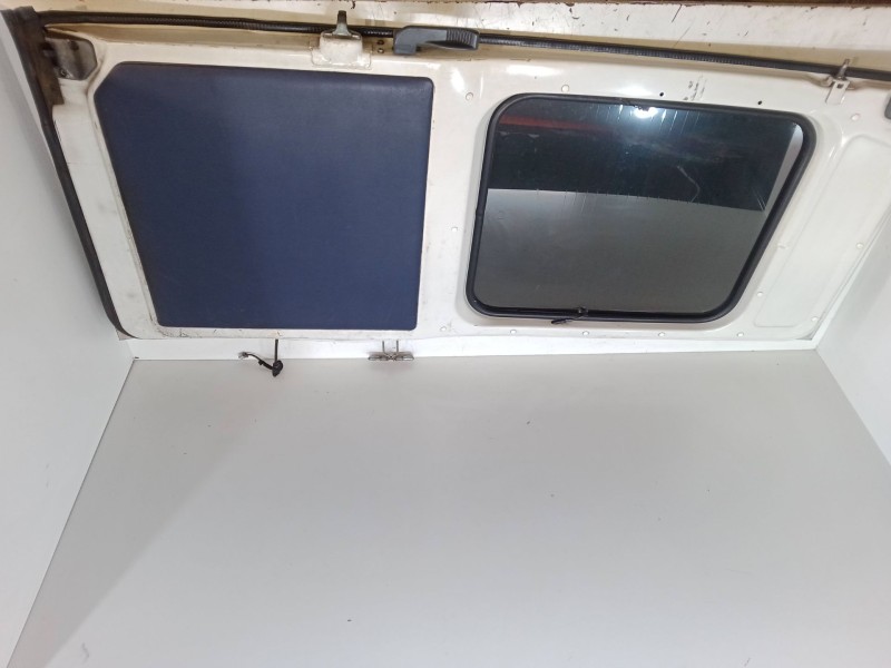 Recambio de porton trasero izquierdo para peugeot boxer autobús (244, z_) 2.8 hdi referencia OEM IAM    Recambio de porton trasero izquierdo para peugeot boxer autobús (244, z_) 2.8 hdi referencia OEM IAM