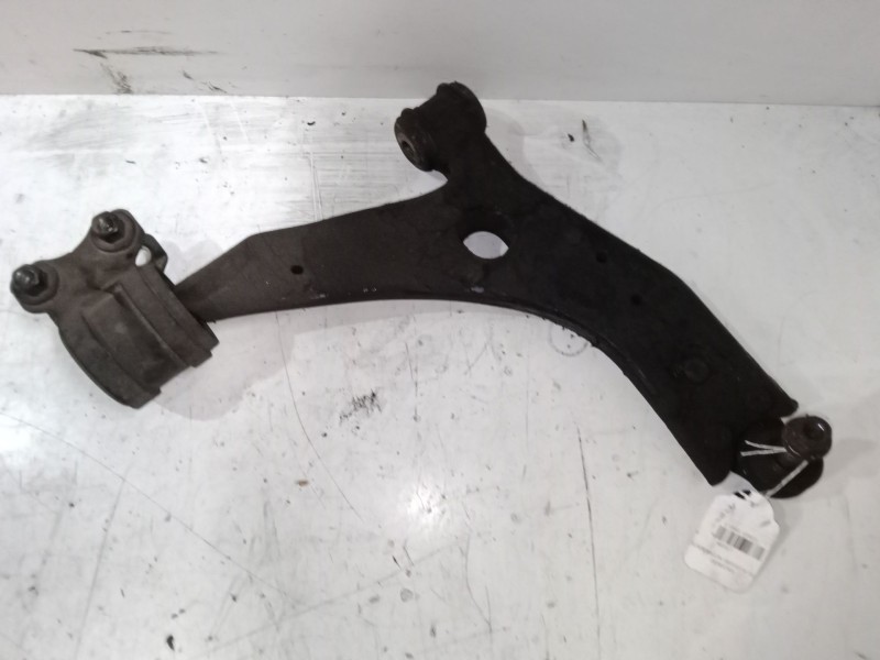 Recambio de brazo suspension inferior delantero derecho para ford c-max (dm2) 1.8 tdci referencia OEM IAM    Recambio de brazo suspension inferior delantero derecho para ford c-max (dm2) 1.8 tdci referencia OEM IAM