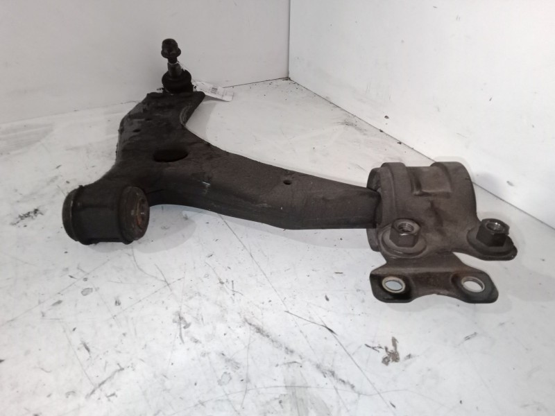 Recambio de brazo suspension inferior delantero derecho para ford c-max (dm2) 1.8 tdci referencia OEM IAM    Recambio de brazo suspension inferior delantero derecho para ford c-max (dm2) 1.8 tdci referencia OEM IAM