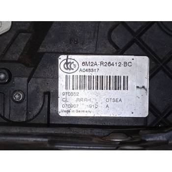 CERRADURA PUERTA TRASERA DERECHA 