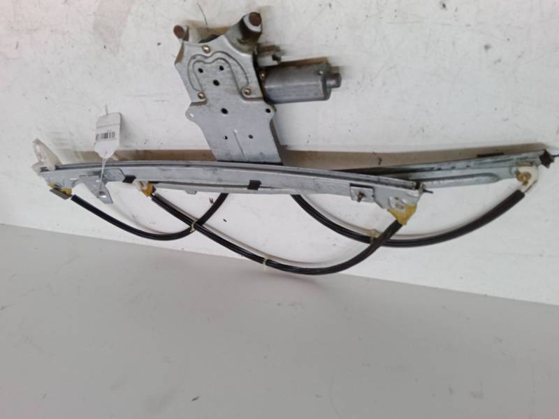 ELEVALUNAS ELECTRICO DELANTERO DERECHO 