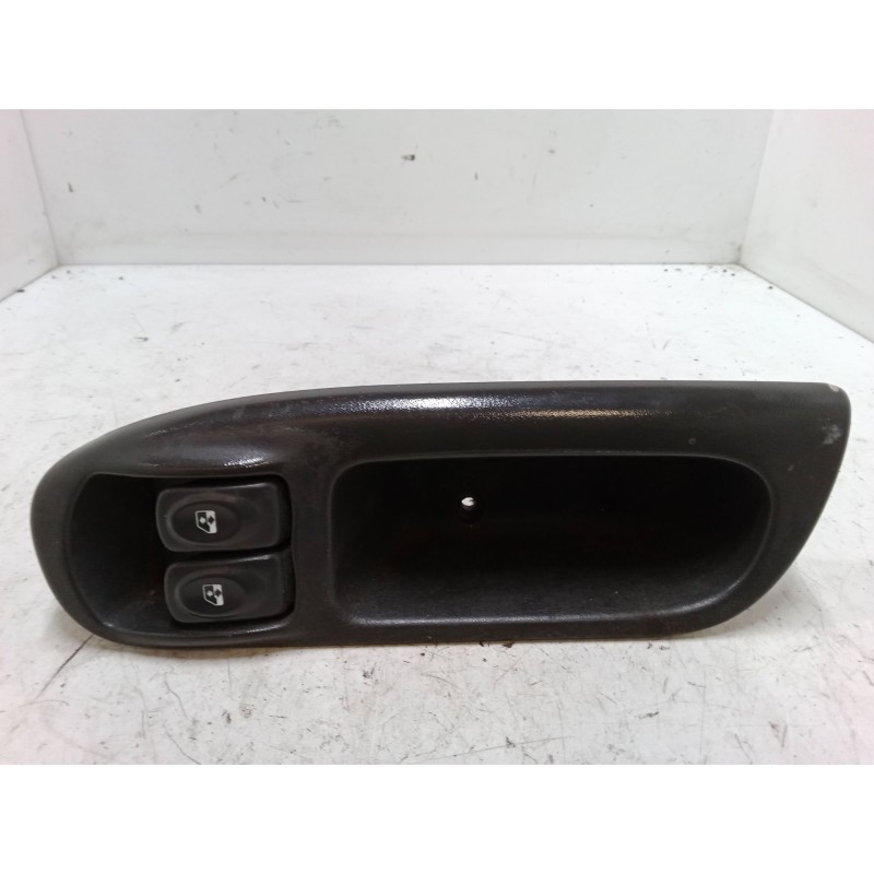 Recambio de mando elevalunas delantero izquierdo para renault scénic i monospace (ja0/1_, fa0_) 1.9 dti (ja1u) referencia OEM IA