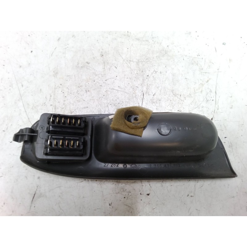 Recambio de mando elevalunas delantero izquierdo para renault scénic i monospace (ja0/1_, fa0_) 1.9 dti (ja1u) referencia OEM IA