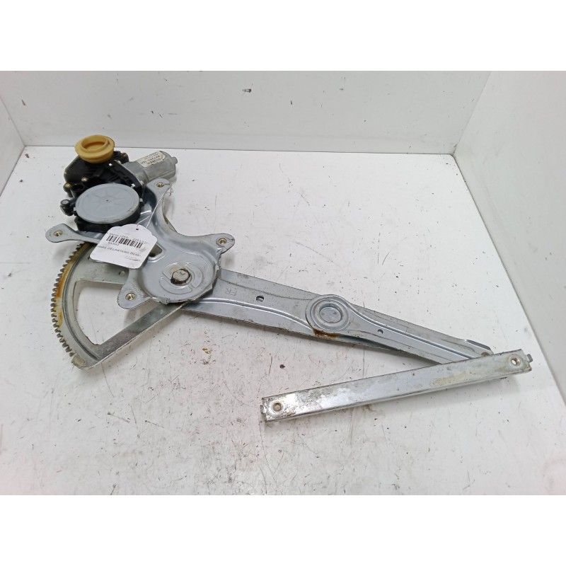 Recambio de elevalunas delantero derecho para toyota corolla verso (zer_, zze12_, r1_) 2.0 d-4d (cur10_) referencia OEM IAM 9972