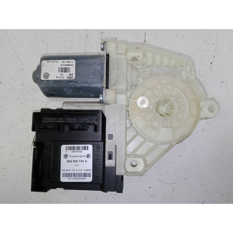 Recambio de elevalunas electrico delantero izquierdo para volkswagen golf vi (5k1) 1.6 tdi referencia OEM IAM 5K1837729Q  