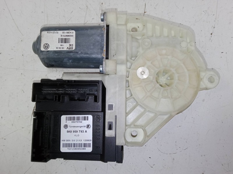 Recambio de elevalunas electrico delantero izquierdo para volkswagen golf vi (5k1) 1.6 tdi referencia OEM IAM 5K1837729Q  