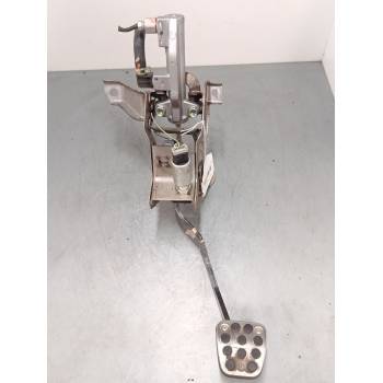 PEDAL EMBRAGUE 