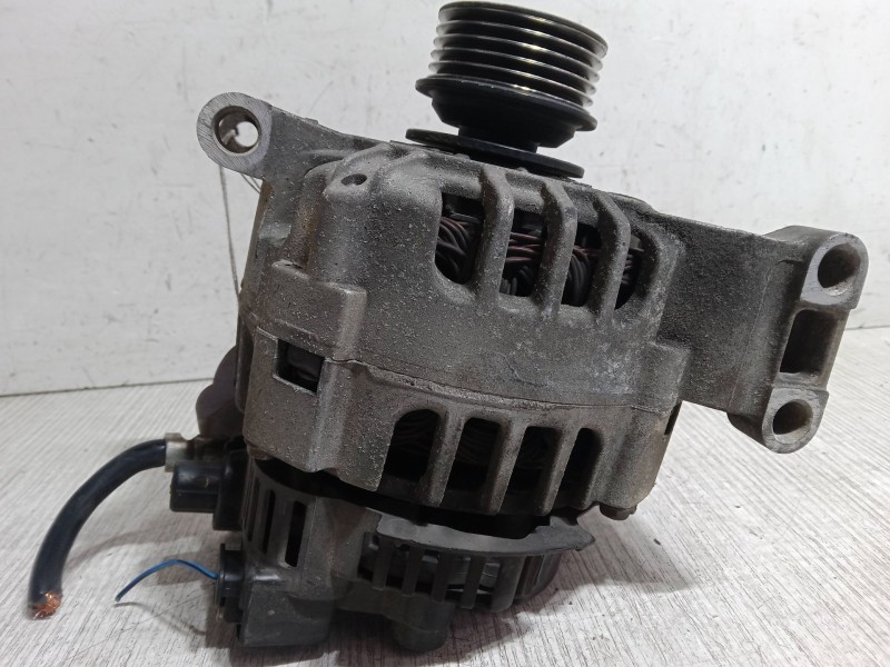 Recambio de alternador para mercedes-benz clase a (w169) a 150 (169.031, 169.331) referencia OEM IAM A2661540802  