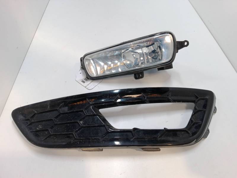 FARO ANTINIEBLA IZQUIERDO F1EB15A255AB 90041445