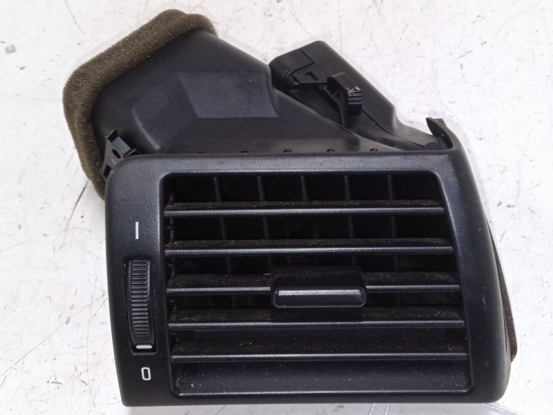 Recambio de aireador derecho para bmw 3 compact (e46) 316 ti referencia OEM IAM    Recambio de aireador derecho para bmw 3 compact (e46) 316 ti referencia OEM IAM