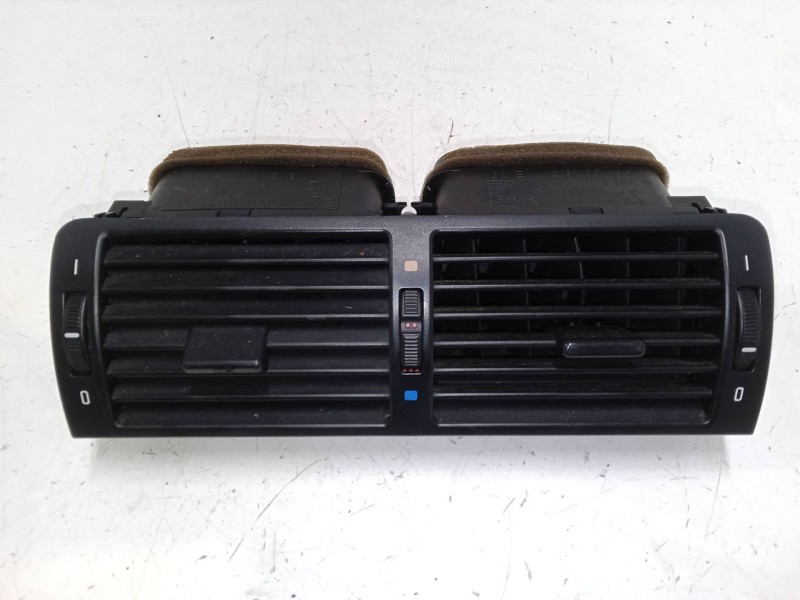 Recambio de aireador central para bmw 3 compact (e46) 316 ti referencia OEM IAM    Recambio de aireador central para bmw 3 compact (e46) 316 ti referencia OEM IAM