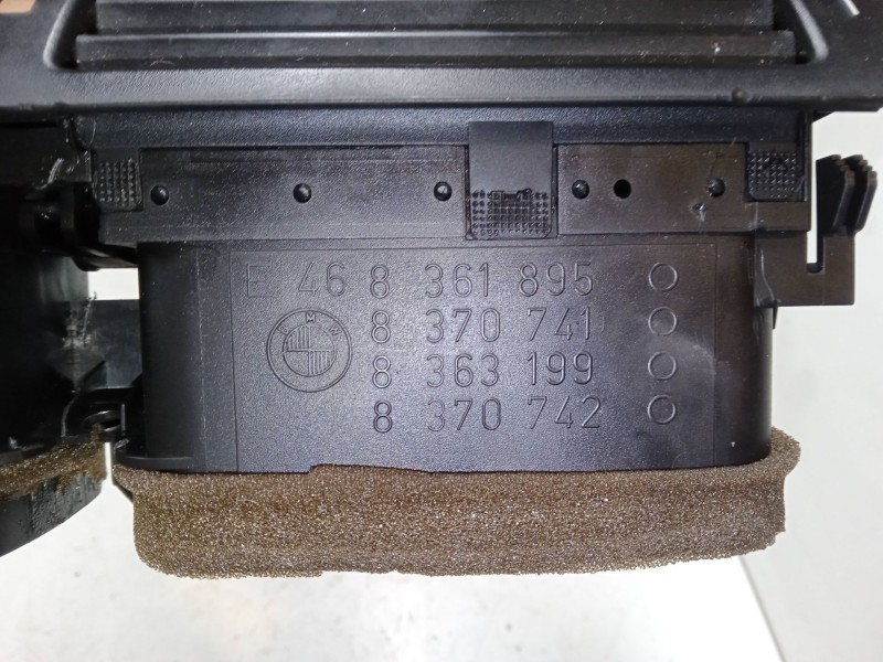 Recambio de aireador central para bmw 3 compact (e46) 316 ti referencia OEM IAM    Recambio de aireador central para bmw 3 compact (e46) 316 ti referencia OEM IAM