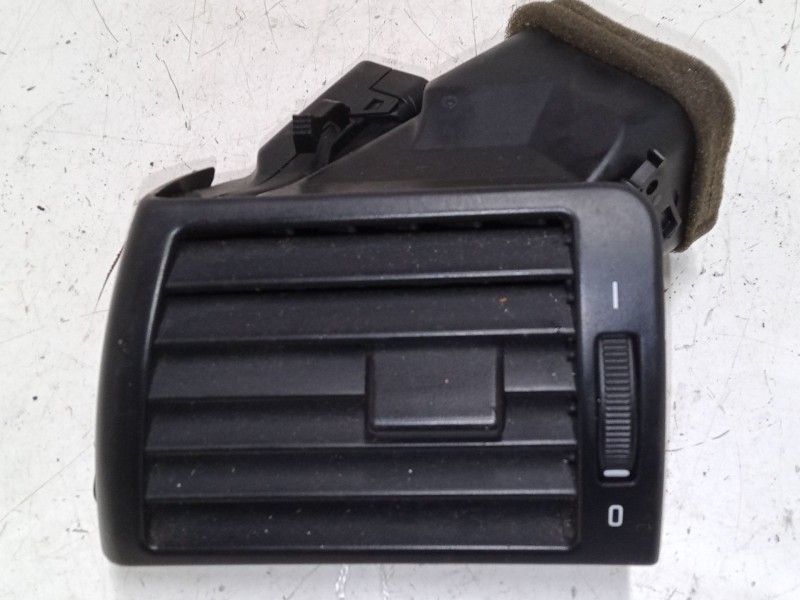 Recambio de aireador izquierdo para bmw 3 compact (e46) 316 ti referencia OEM IAM    Recambio de aireador izquierdo para bmw 3 compact (e46) 316 ti referencia OEM IAM