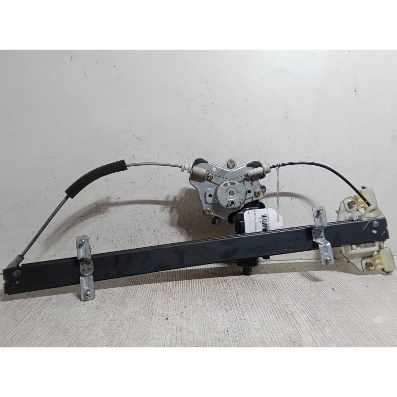 Recambio de elevalunas electrico delantero derecho para hyundai h-1 / starex autobús (a1) 2.5 crdi referencia OEM IAM   