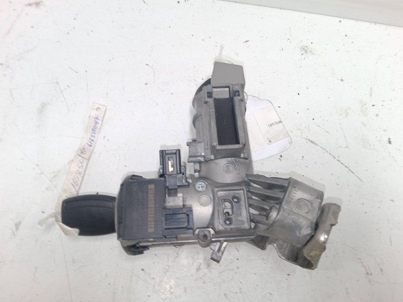 Recambio de clausor para ford fiesta vi (cb1, ccn) 1.6 tdci referencia OEM IAM   