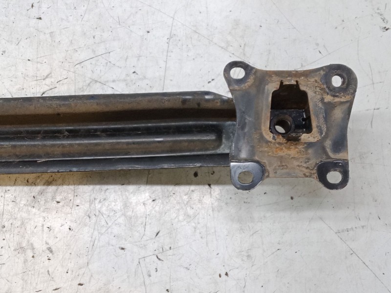 Recambio de refuerzo paragolpes trasero para seat leon (1p1) 1.9 tdi referencia OEM IAM   