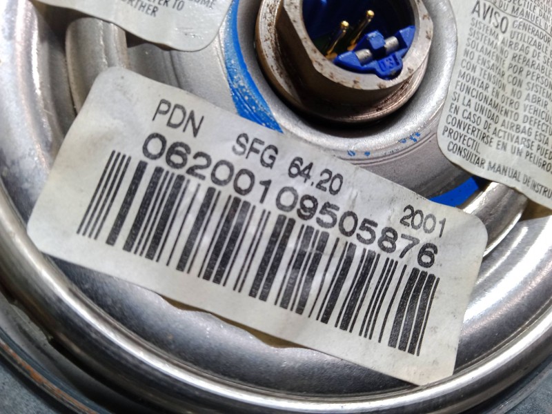 Recambio de airbag volante para audi a6 c5 avant (4b5, 4b6) 3.0 referencia OEM IAM    Recambio de airbag volante para audi a6 c5 avant (4b5, 4b6) 3.0 referencia OEM IAM