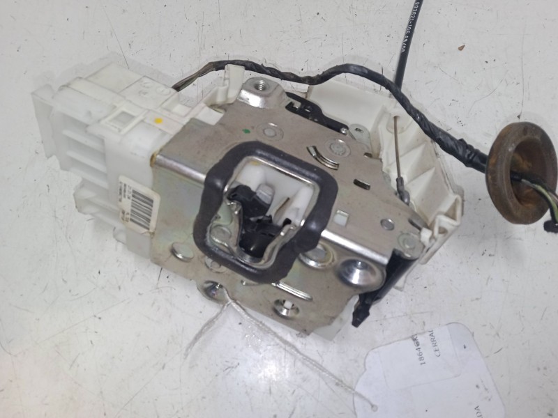 Recambio de cerradura puerta trasera izquierda para mercedes-benz clase a (w169) a 180 cdi (169.007, 169.307) referencia OEM IAM Recambio de cerradura puerta trasera izquierda para mercedes-benz clase a (w169) a 180 cdi (169.007, 169.307) referencia OEM IAM