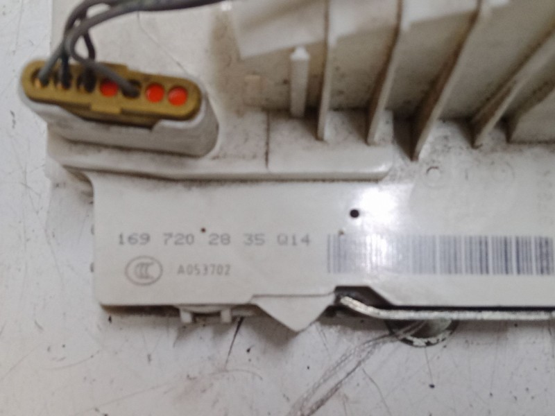 Recambio de cerradura puerta delantera derecha para mercedes-benz clase a (w169) a 180 cdi (169.007, 169.307) referencia OEM IAM Recambio de cerradura puerta delantera derecha para mercedes-benz clase a (w169) a 180 cdi (169.007, 169.307) referencia OEM IAM