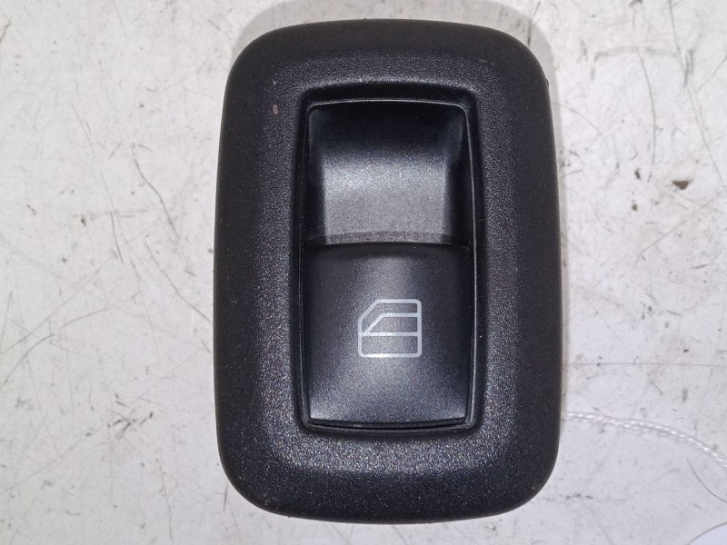 Recambio de mando elevalunas trasero izquierdo para mercedes-benz clase a (w169) a 180 cdi (169.007, 169.307) referencia OEM IAM Recambio de mando elevalunas trasero izquierdo para mercedes-benz clase a (w169) a 180 cdi (169.007, 169.307) referencia OEM IAM