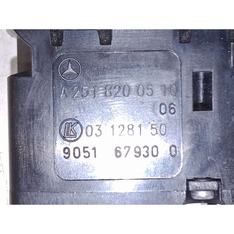 Recambio de mando elevalunas trasero izquierdo para mercedes-benz clase a (w169) a 180 cdi (169.007, 169.307) referencia OEM IAM Recambio de mando elevalunas trasero izquierdo para mercedes-benz clase a (w169) a 180 cdi (169.007, 169.307) referencia OEM IAM